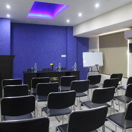 Sm Regency Kochi Εξωτερικό φωτογραφία